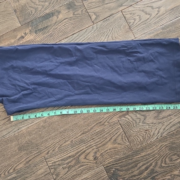 Lululemon Athletica Navy Cropped Pants - Picture 5 of 11